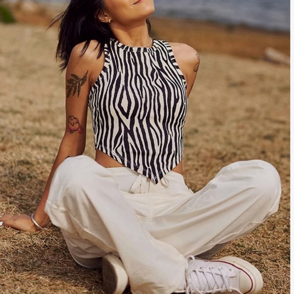 Zebra Racerback Sleeveless Tank Top with Built-In Bra - NWOT - Picture 7 of 12